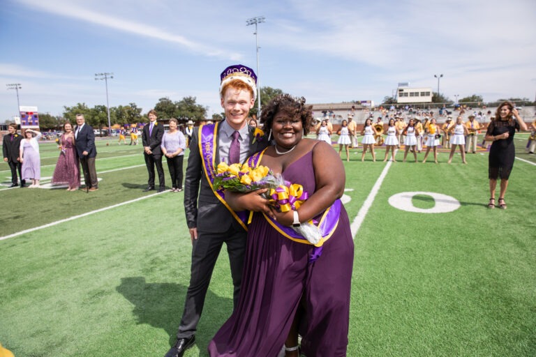 2022-homecoming-king-and-queen-hardin-simmons-university